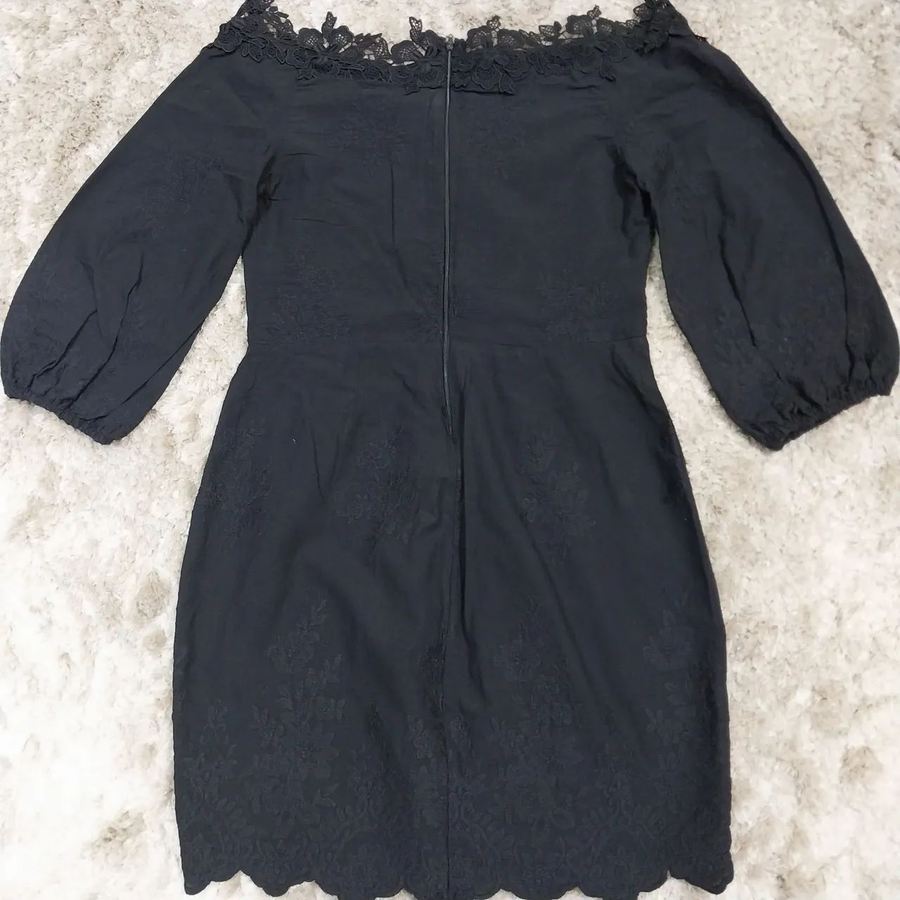 Vestido preto com renda - Foto 2