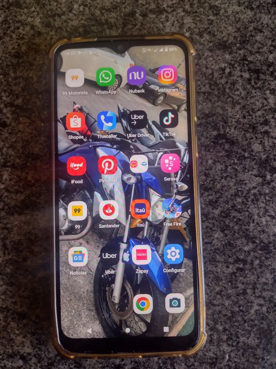 MOTO E13 64gb