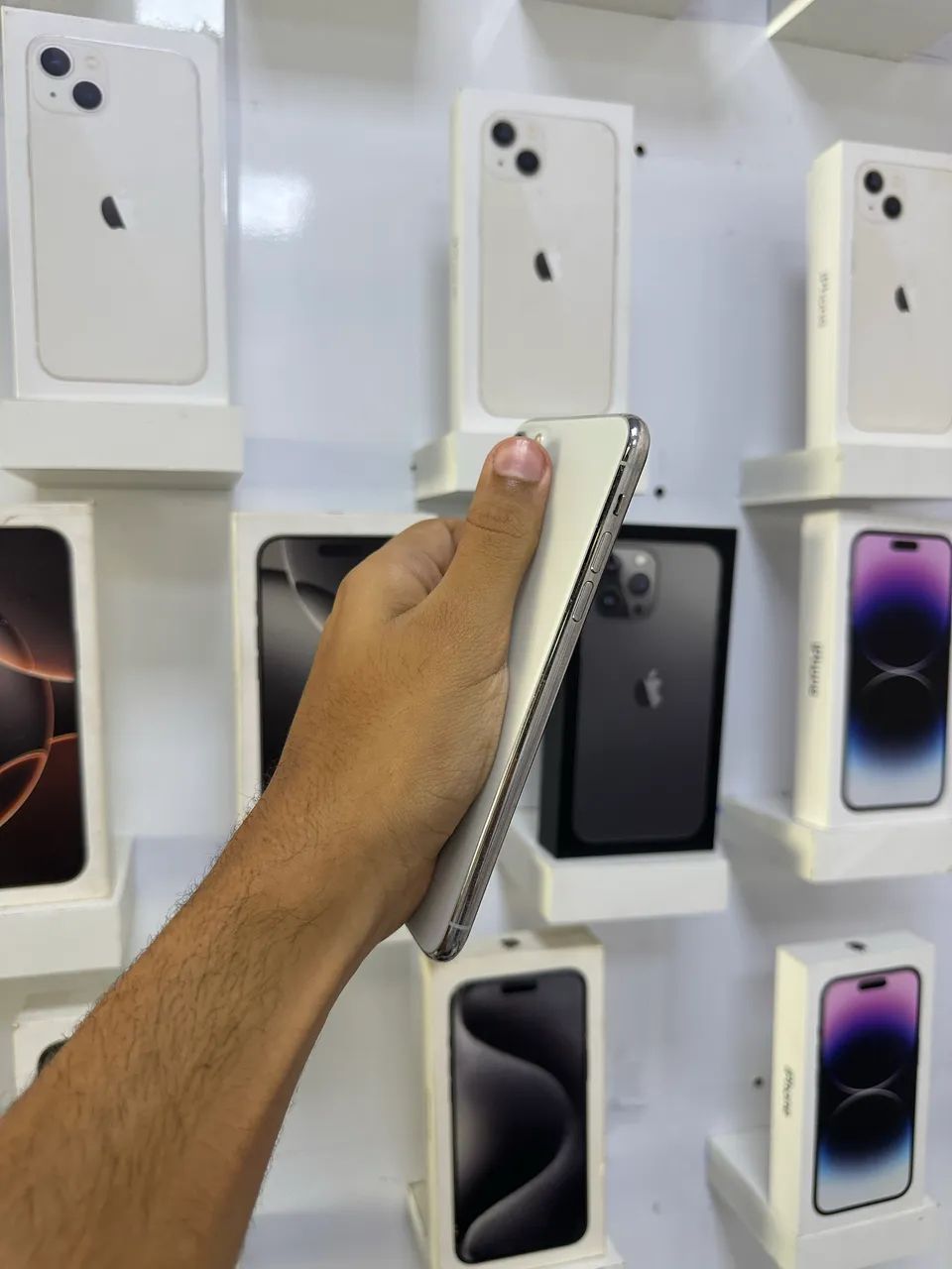 IPHONE 11 Pro max 64 Gb Silver - Celulares e Smartphones