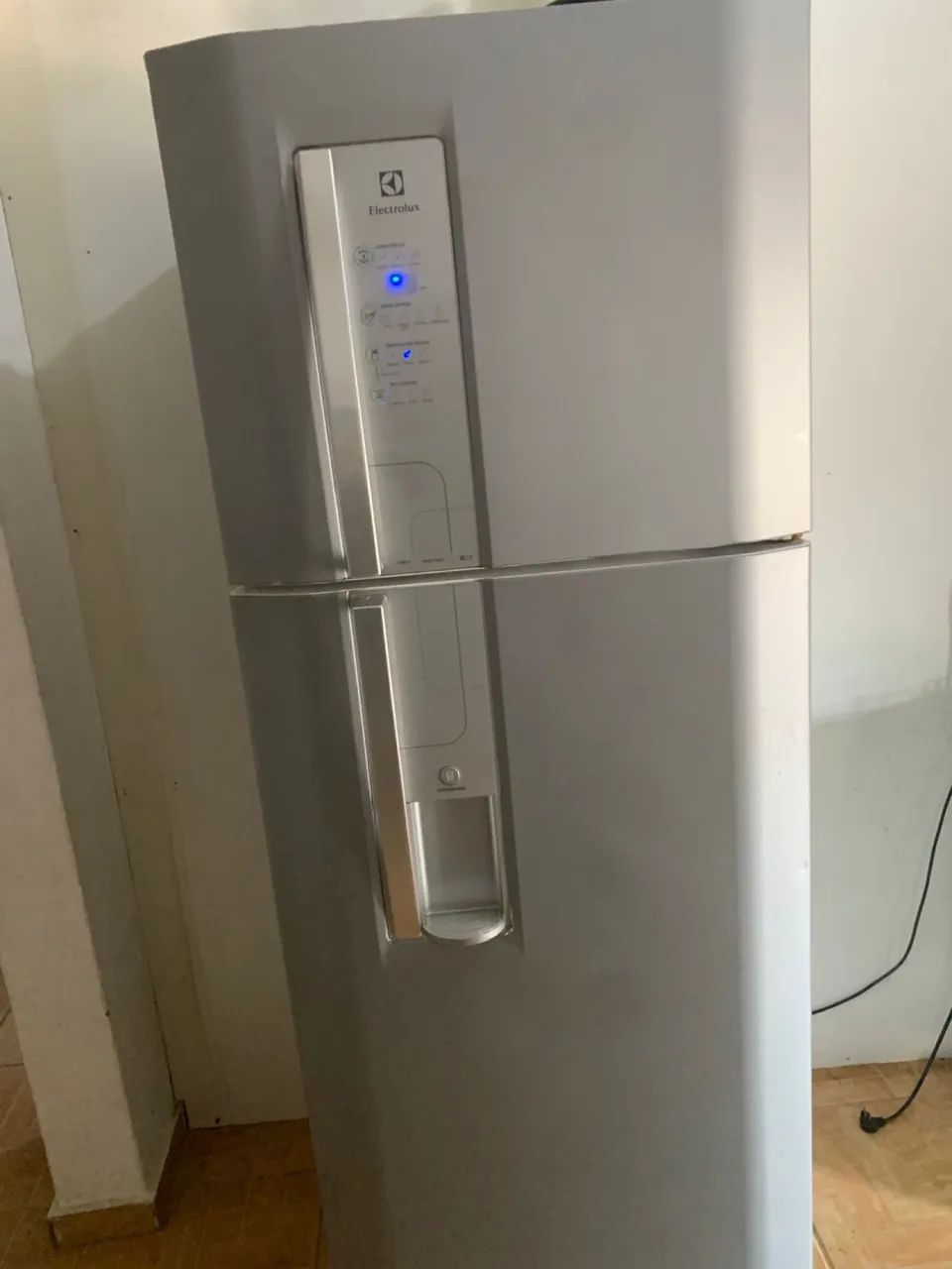 Vendo geladeira usada em bom estado 