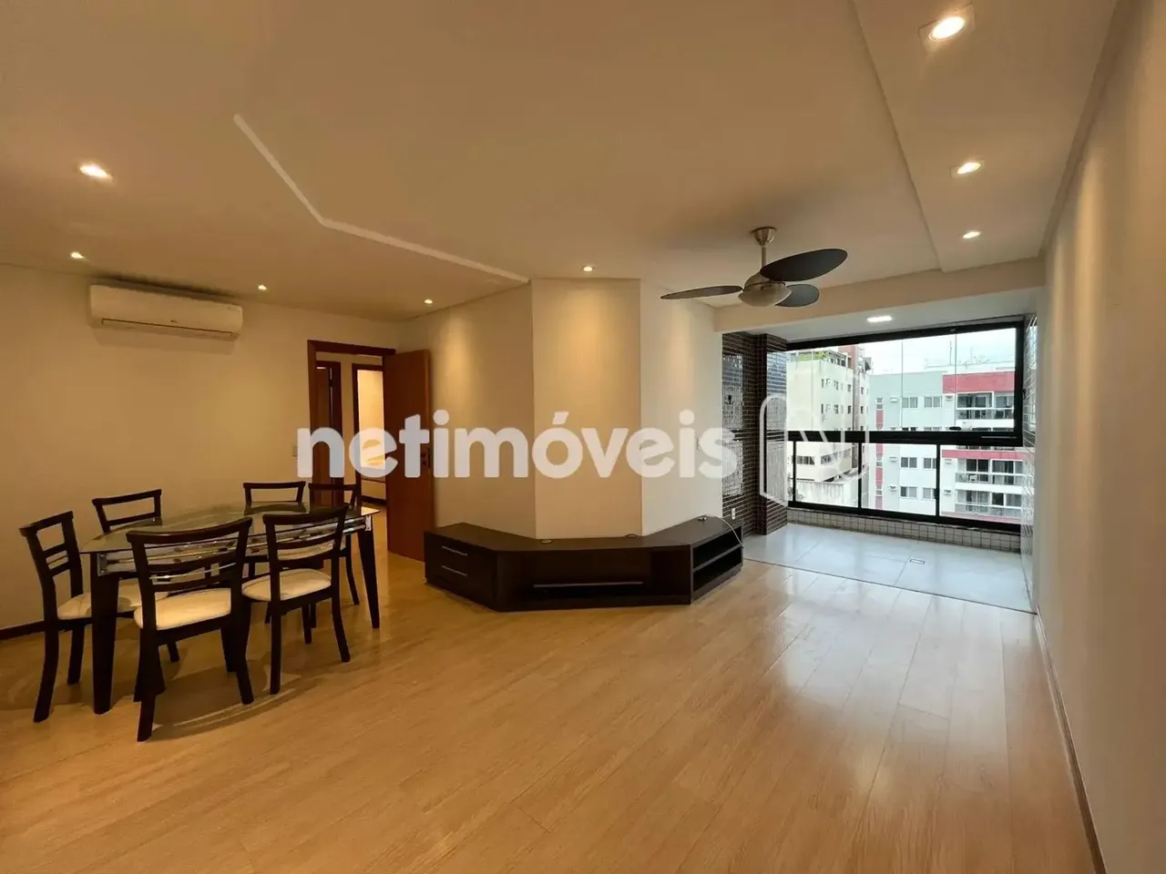 Locação Apartamento 3 quartos Mata da Praia Vitória