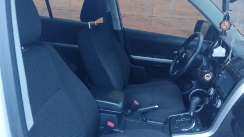 vendo gran vitara 2010, 4x4,  completa, quitada e emplacada 2025 - Foto 5