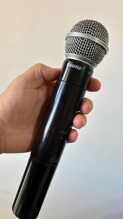 Microfone Shure sem fio Beta 58 - Foto 4