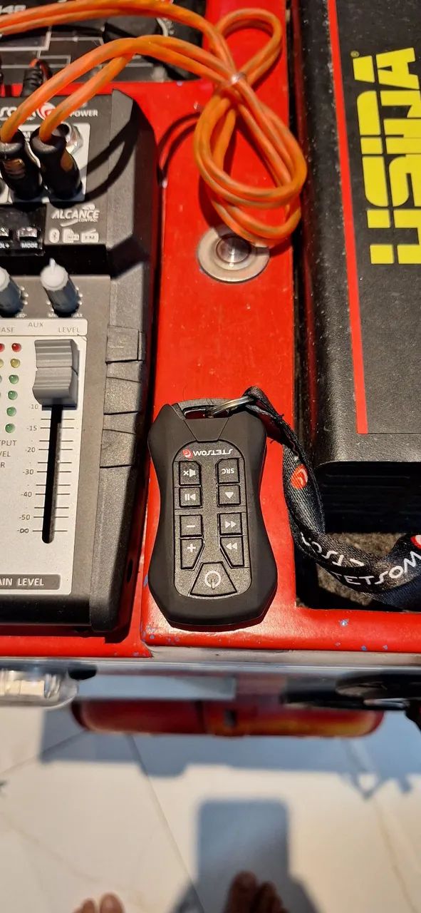 Caixa de Som para carro e casa BOB completa  - Foto 3