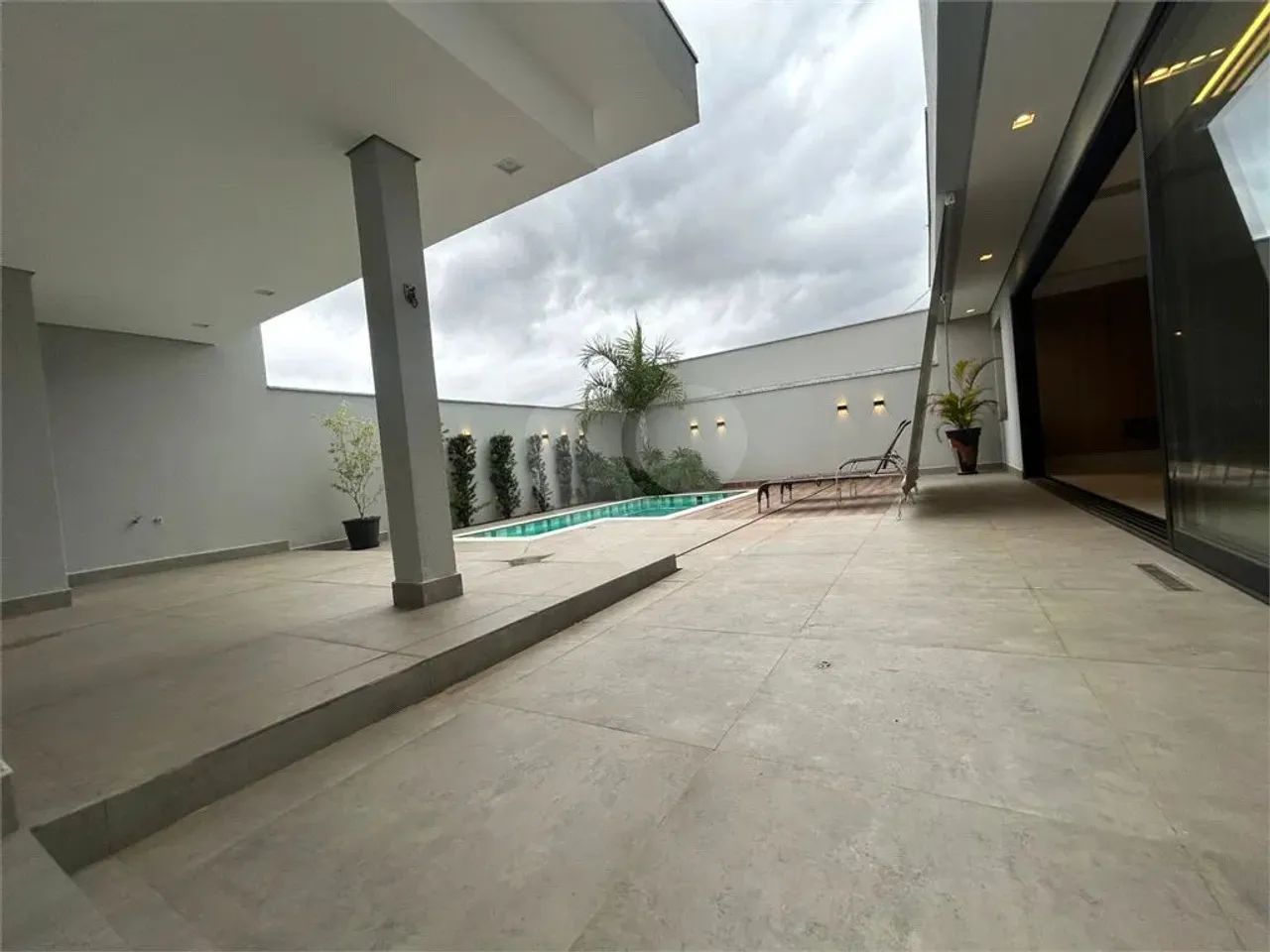 Casa à venda com 3 quartos, sendo 3 suítes, no condomínio Lago da Boa Vista, Sorocaba - SP - Foto 4