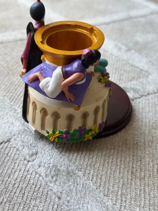 Caixa musical e porta joia Aladdin Disney 
