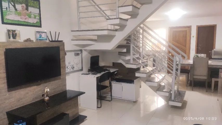 ? Casa ampla com 2 quartos, churrasqueira e móveis planejados - Umbará, Curitiba - PR - Foto 4