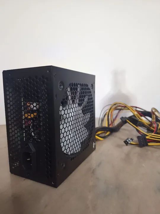 Fonte de Alimentação Aigo Warrior AK 600W - Foto 2