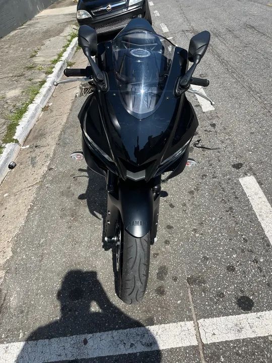 Yamaha R3 2025 - 4.000 km - Foto 3