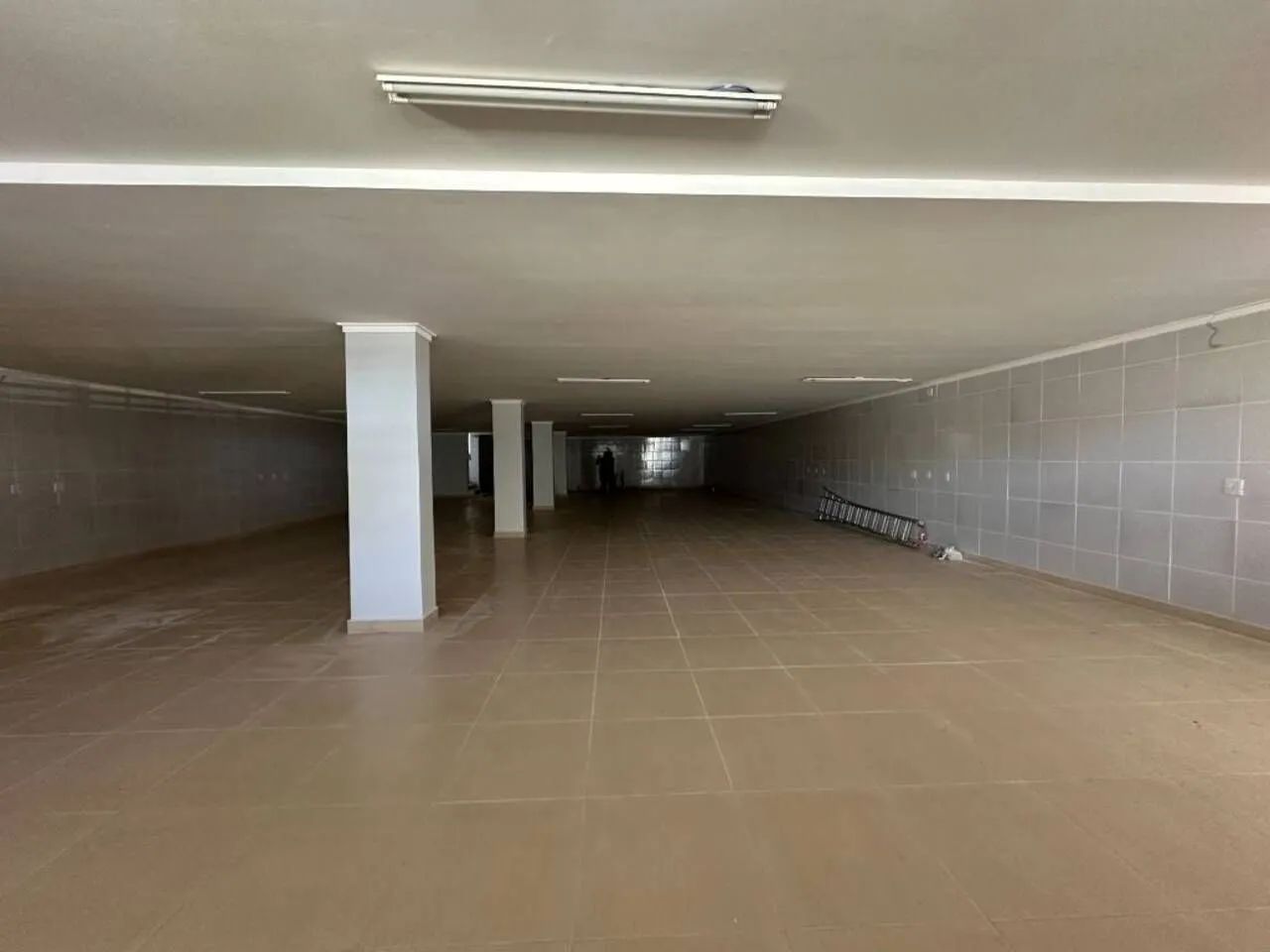 Prédio comercial 1100m2 - Foto 2