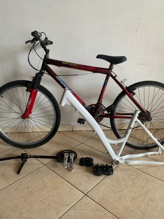 Bicicleta Aro 26 e quadro branco mormaii 