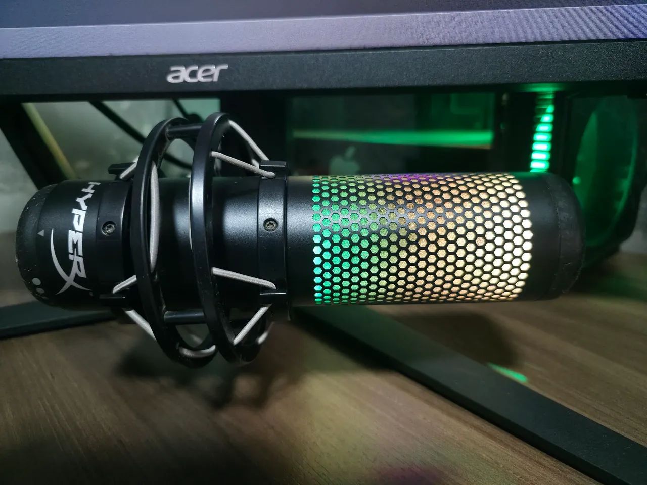 Vendo microfone hyperx quadcast S  - Foto 2