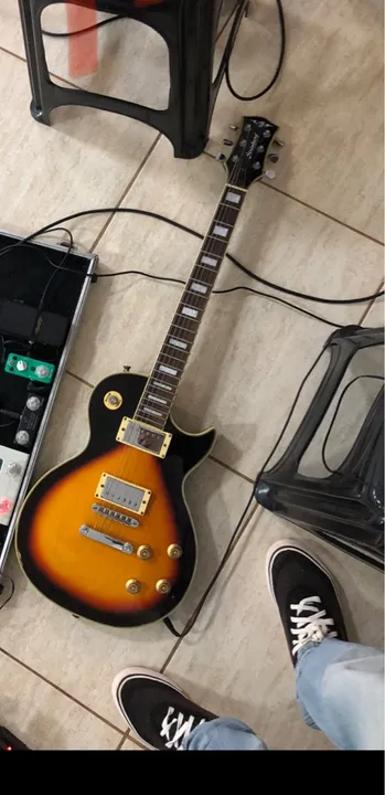 Guitarra Elétrica