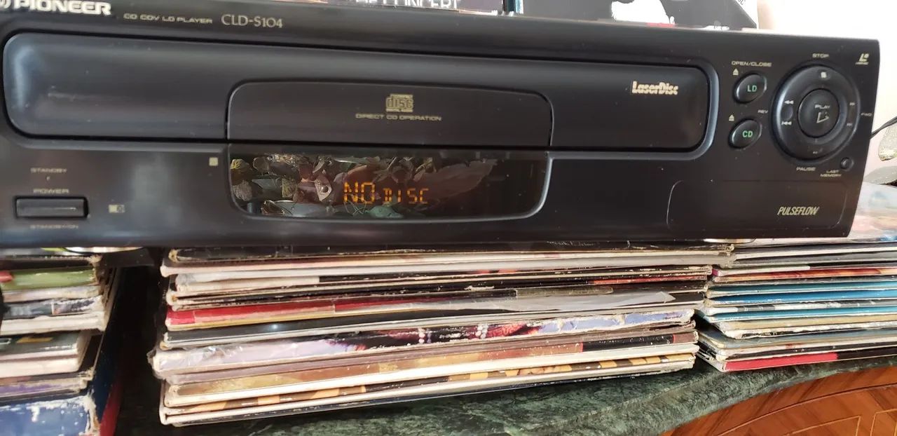 Pioneer CD CDV LD Player e LaserDisc CLD-S104 - Foto 2