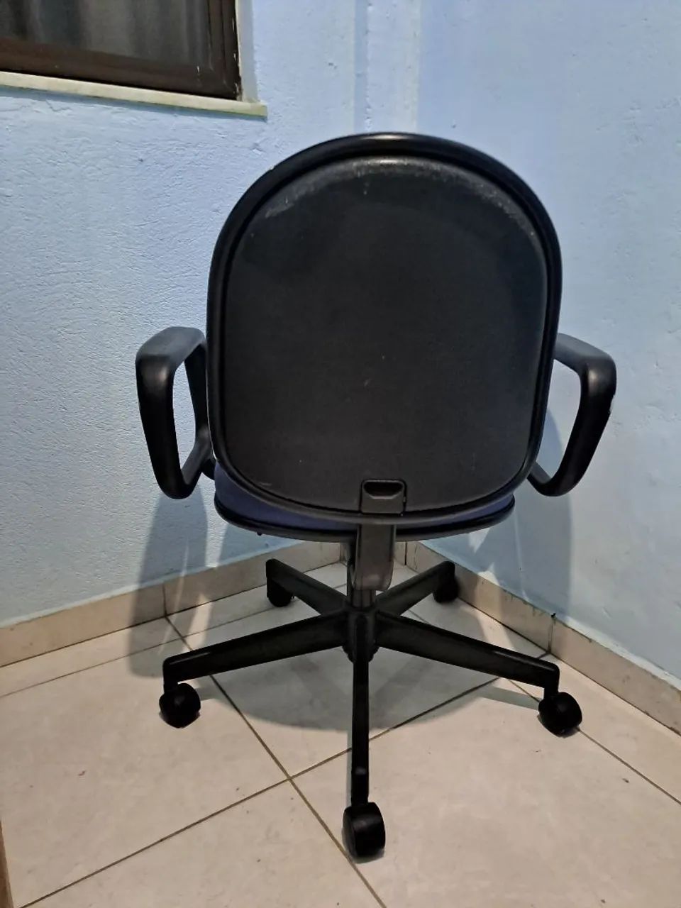 Cadeira de Escritório Giroflex  - Foto 5