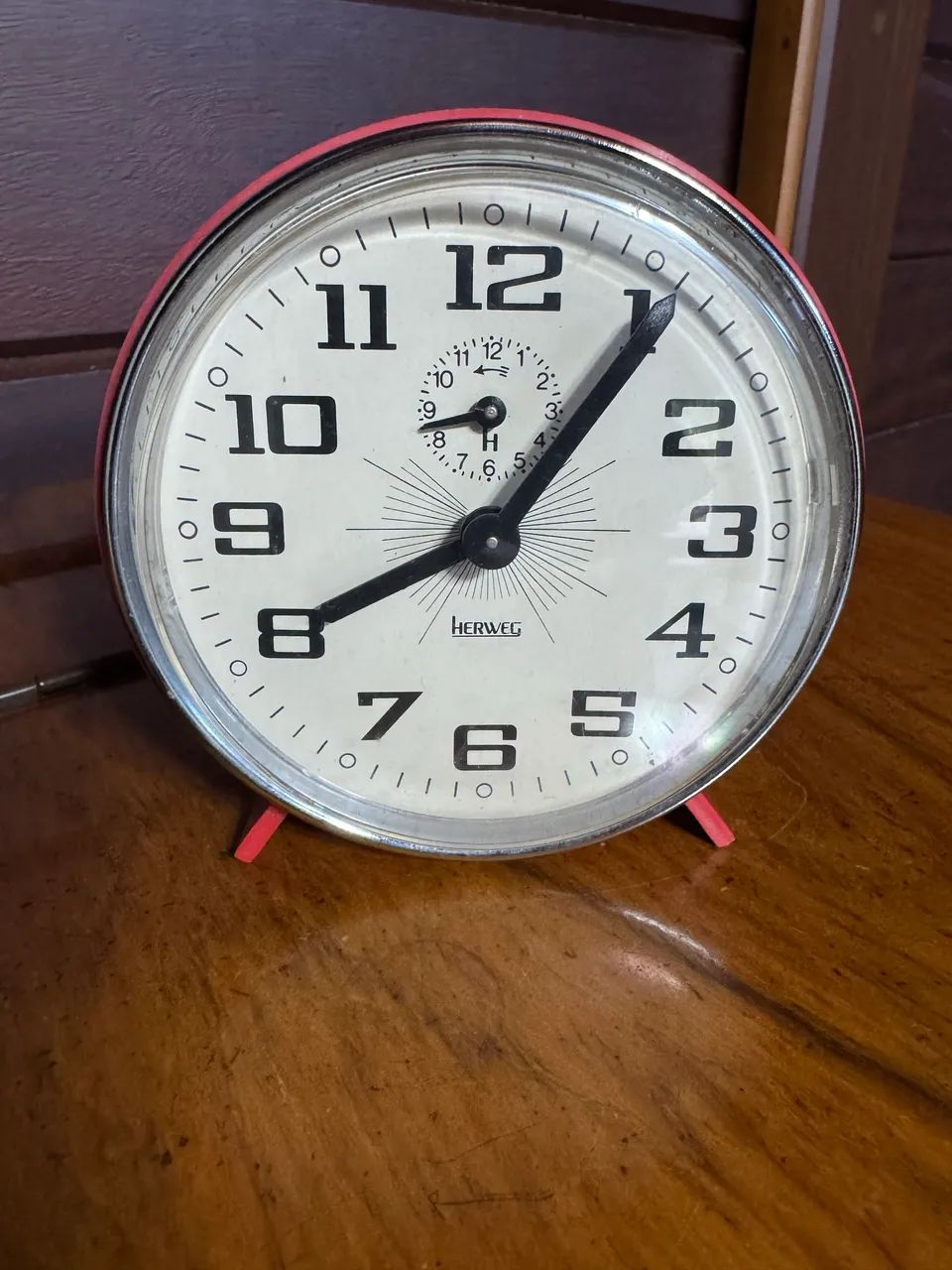 RELÓGIO DESPERTADOR A CORDA HERVEG ANTIGO