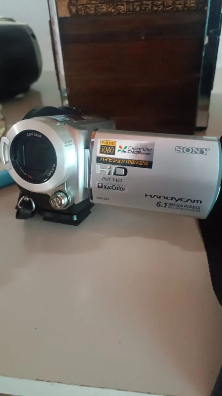 Câmera Filmadora Sony Handycam, Modelo HDR-UX7 - Câmeras e