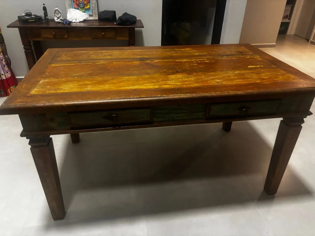 Mesa 160x88 maciça madeira de demolição com tinta - Foto 5