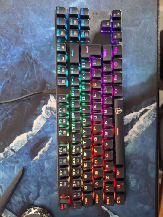 Teclado Mecânico T-Dagger Bora RGB