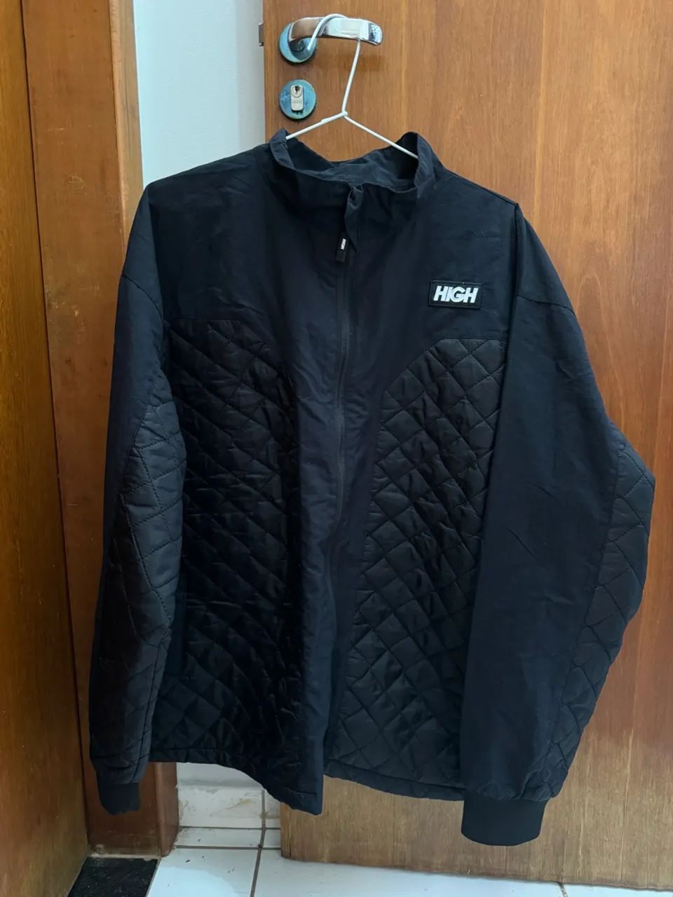 Jaqueta puffer high company 