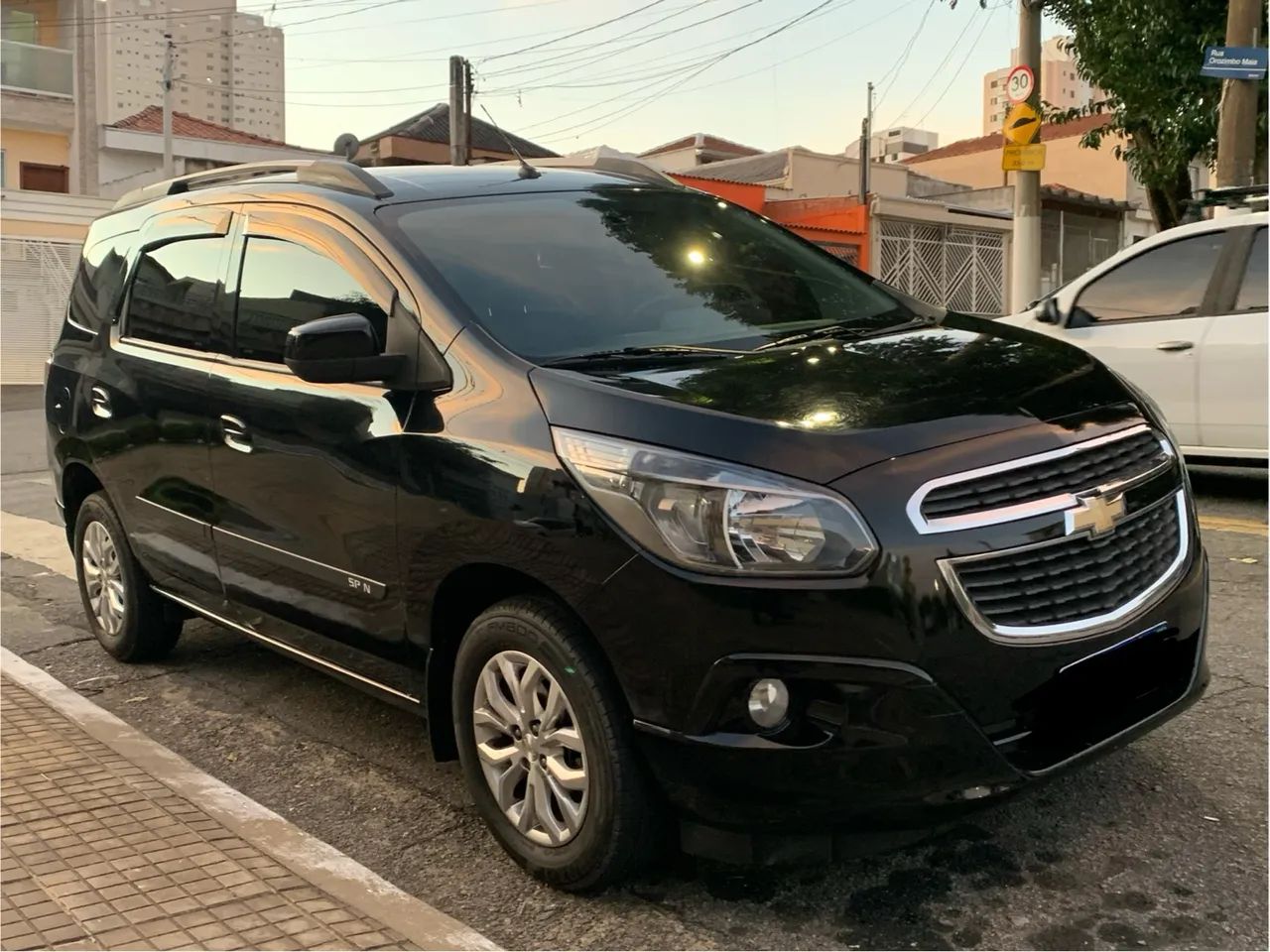 Spin LTZ 2018 7 Lugares Automático 