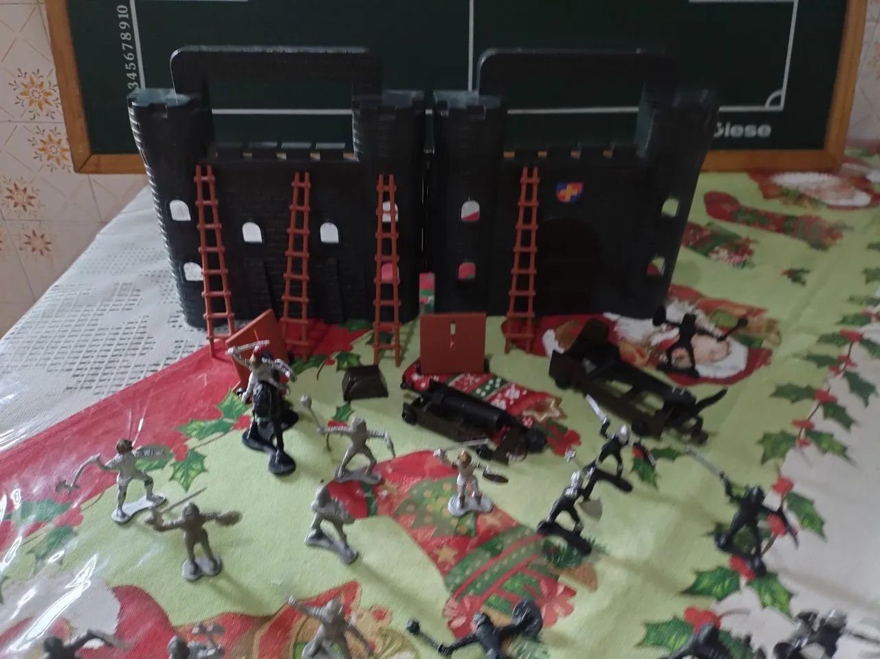 Maleta de cavaleiros de plástico  - Foto 3
