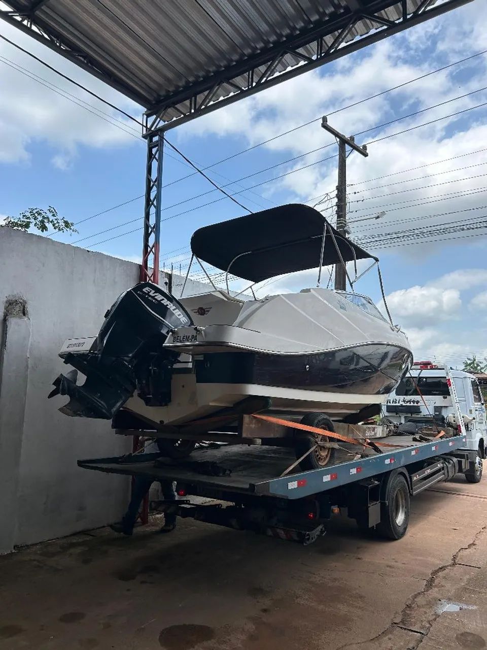 Lancha de 20 pés 