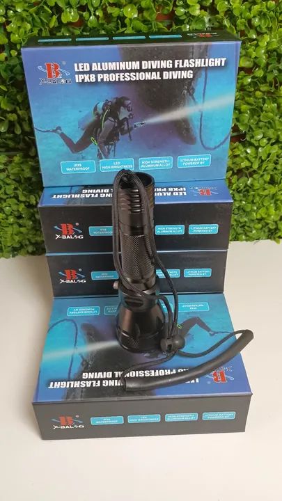 Lanterna de mergulho LED IPX8 profissional R$ 125,00 a vista  - Foto 3