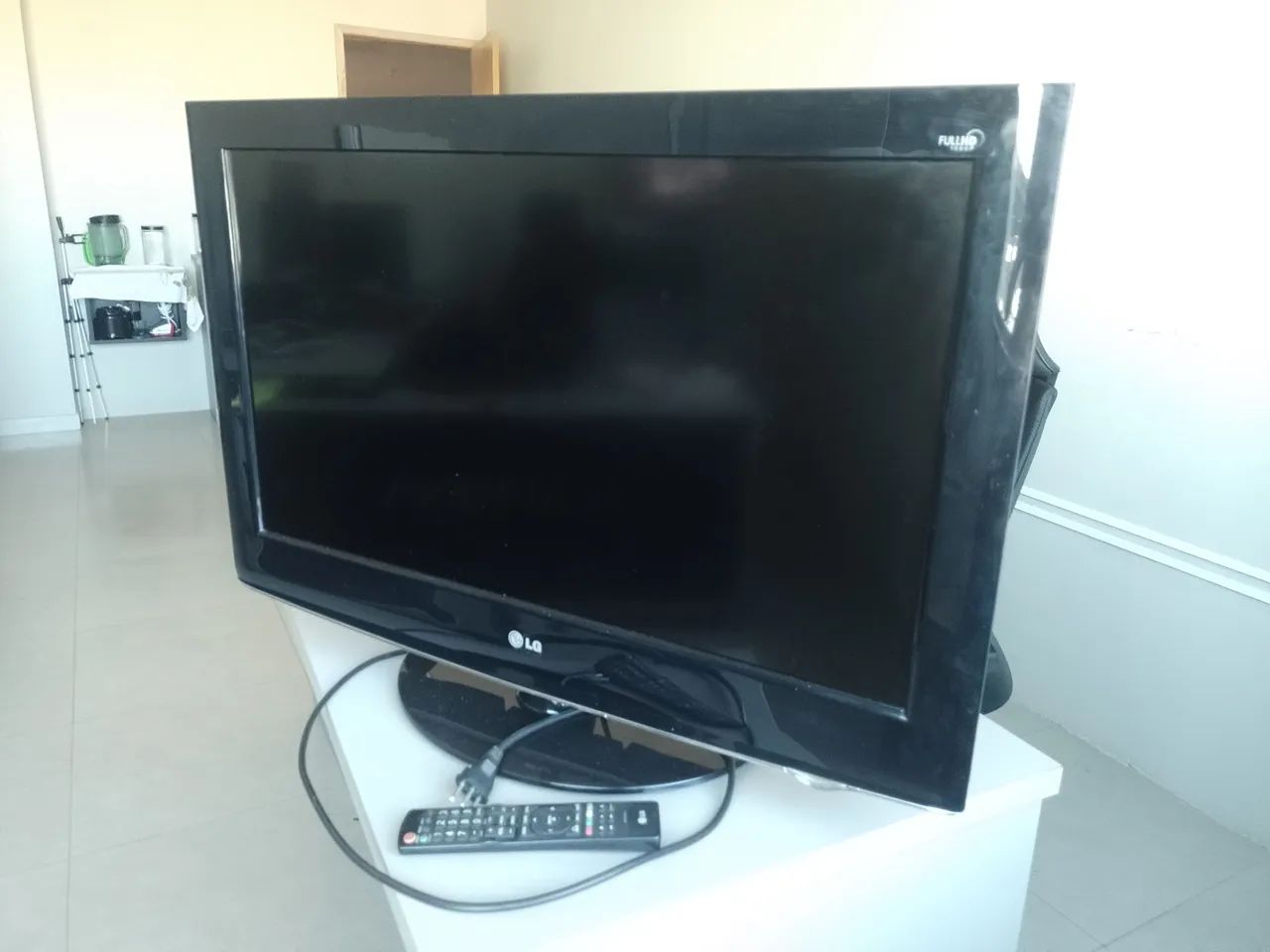 LG 32-inch TV - Full HD (Semi-New)63824076253313120