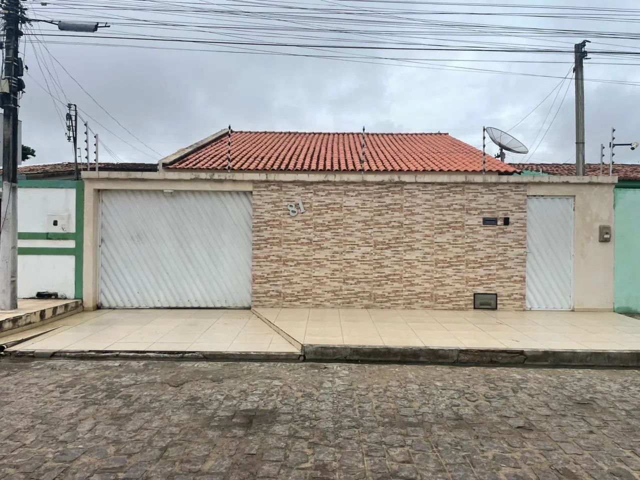 ? Vende-se Linda Casa em Arapiraca - Conforto e Lazer para Toda a Família!