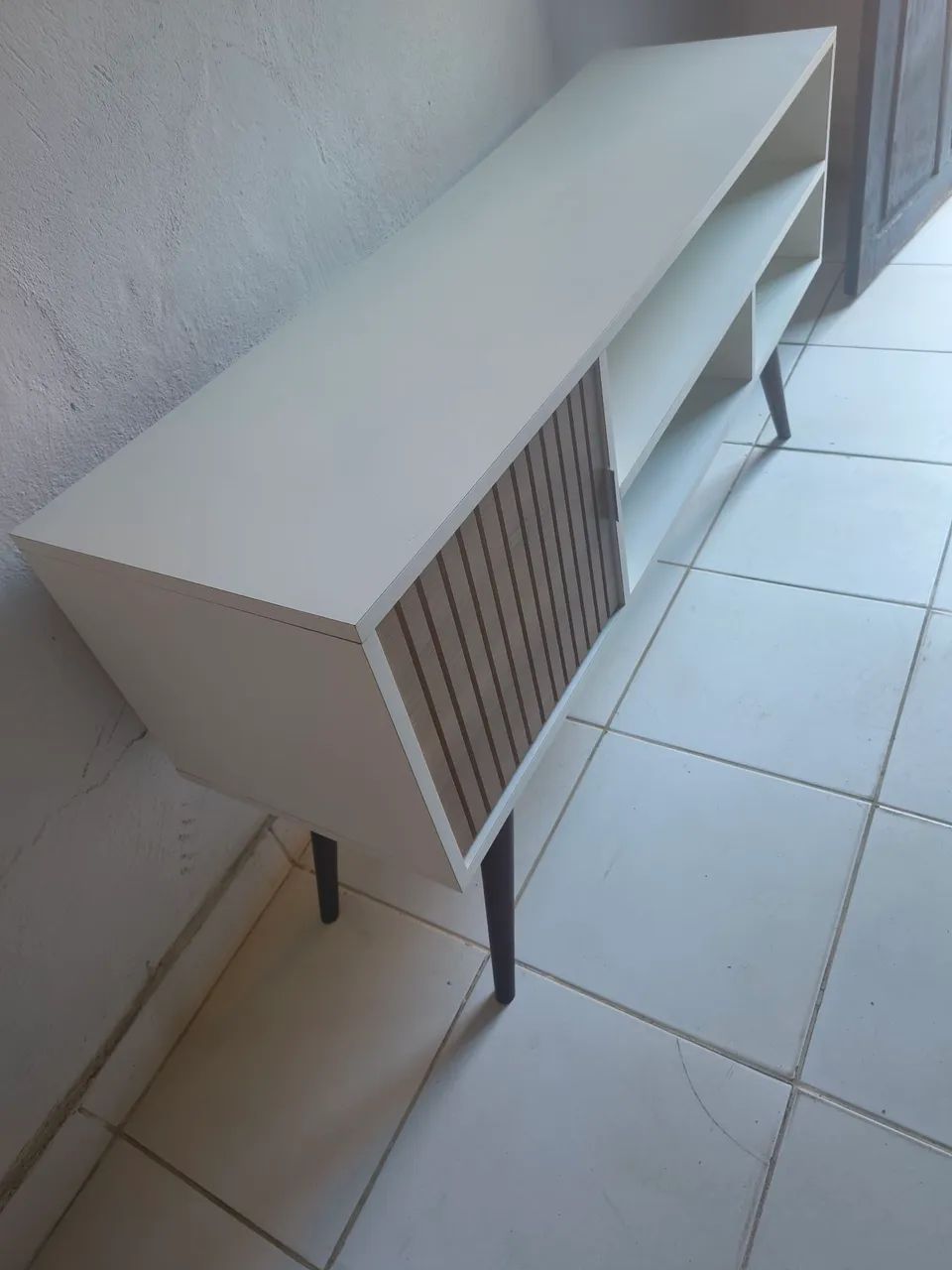 Rack para sala64374698548482123