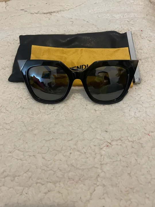 Lindo Óculos Fendi Original