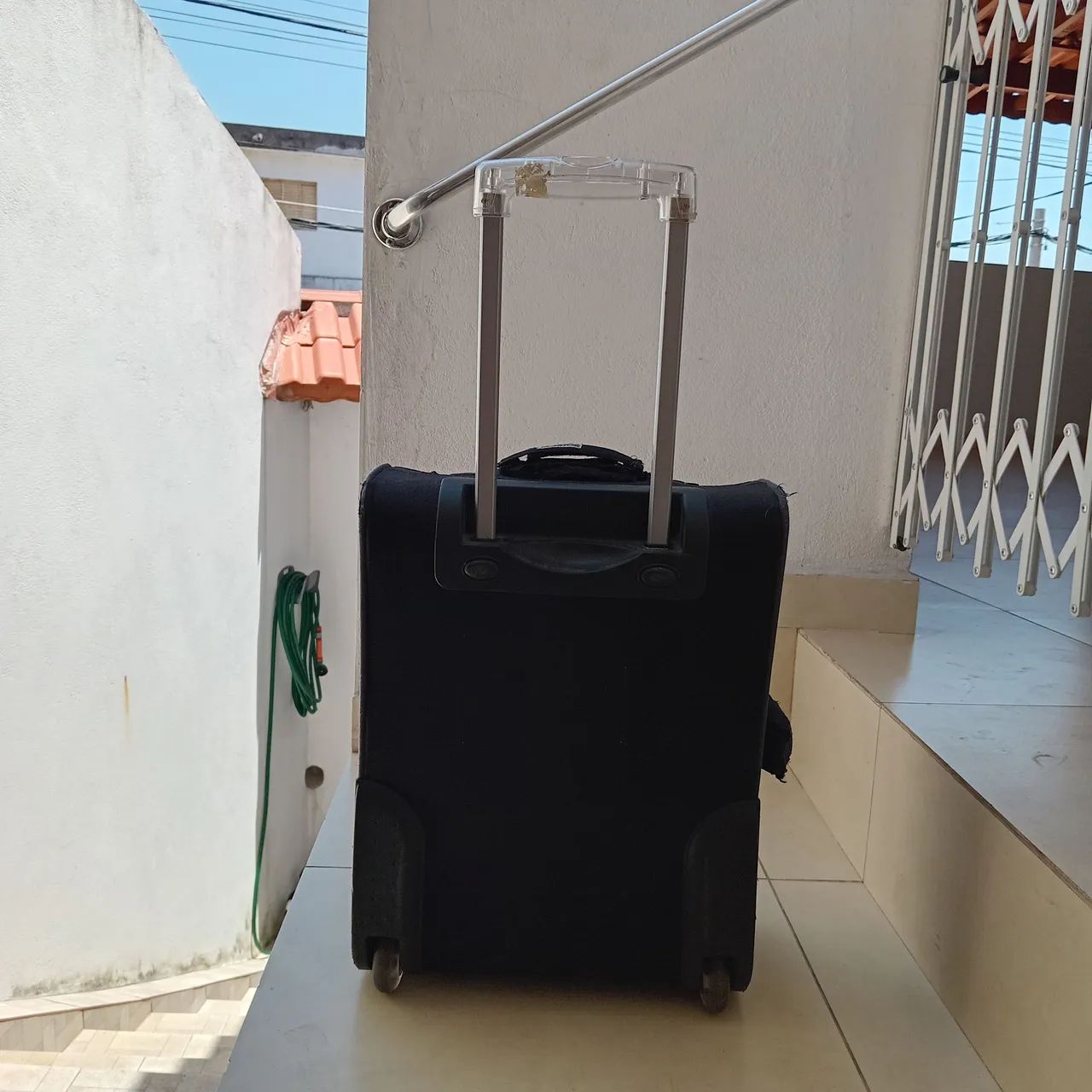 Mala pequena de bordo no perfil tem varias. - Foto 2
