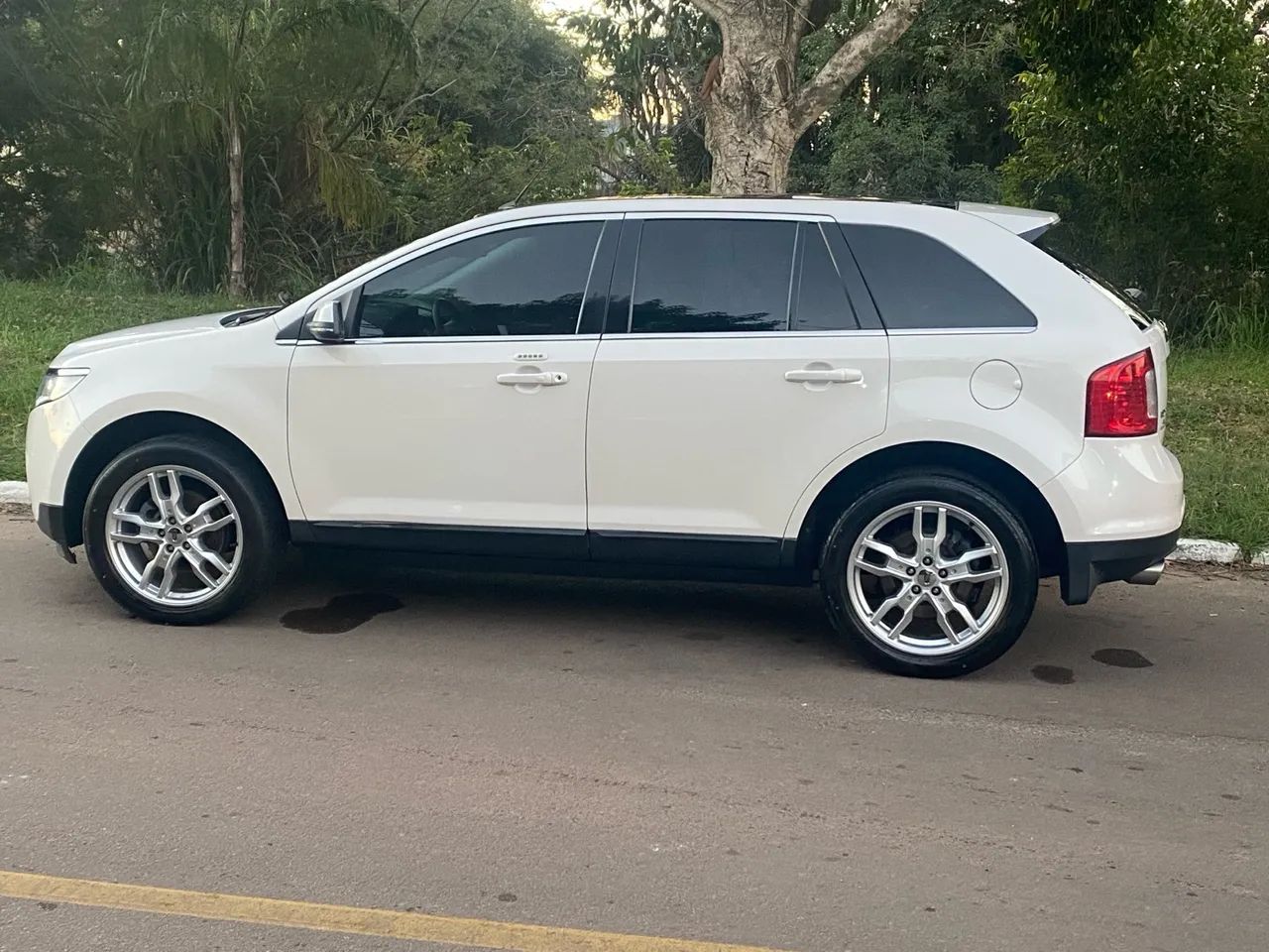 Ford EDGE LIMITED AWD - Foto 2
