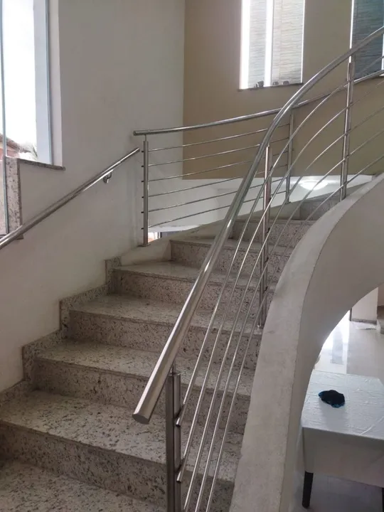 Fabricamos Corrimão em aço inox para escada