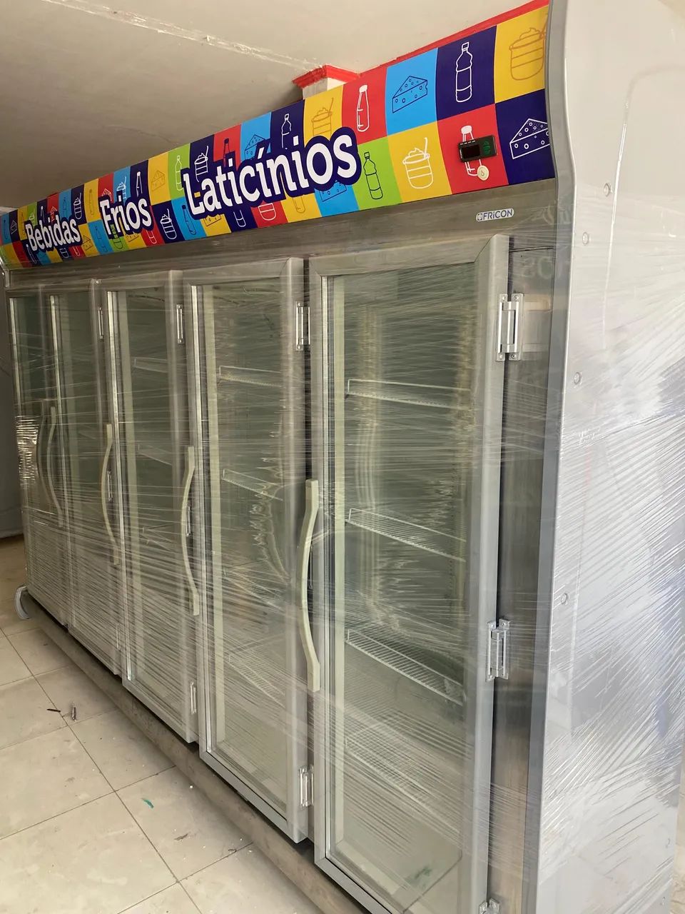 Expositor auto serviço  5 portas Fricon 