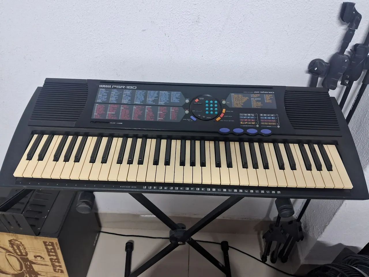 Teclado Yamaha PSR-180