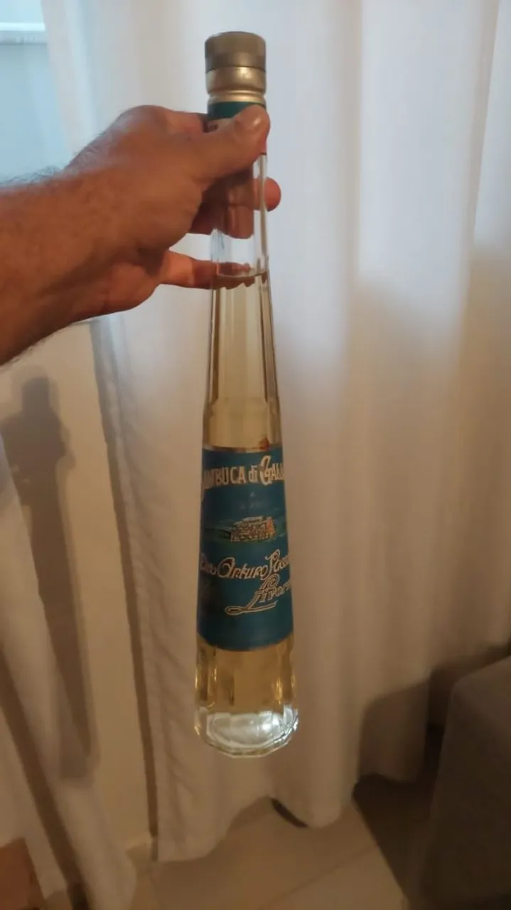 Licor italiano garrafa gigante