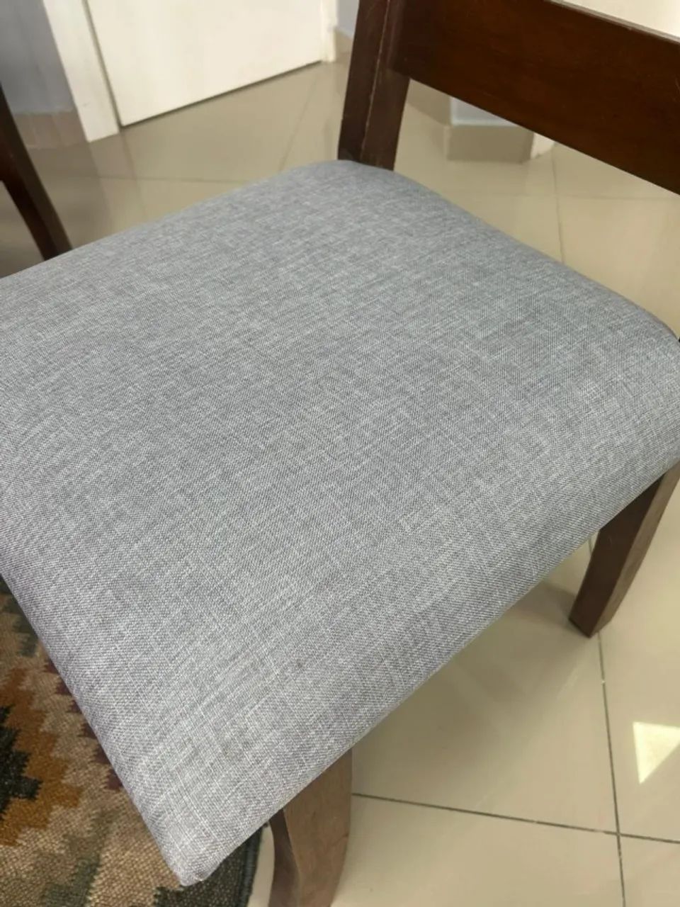 Mesa de Jantar com 4 Cadeiras64363872998147124