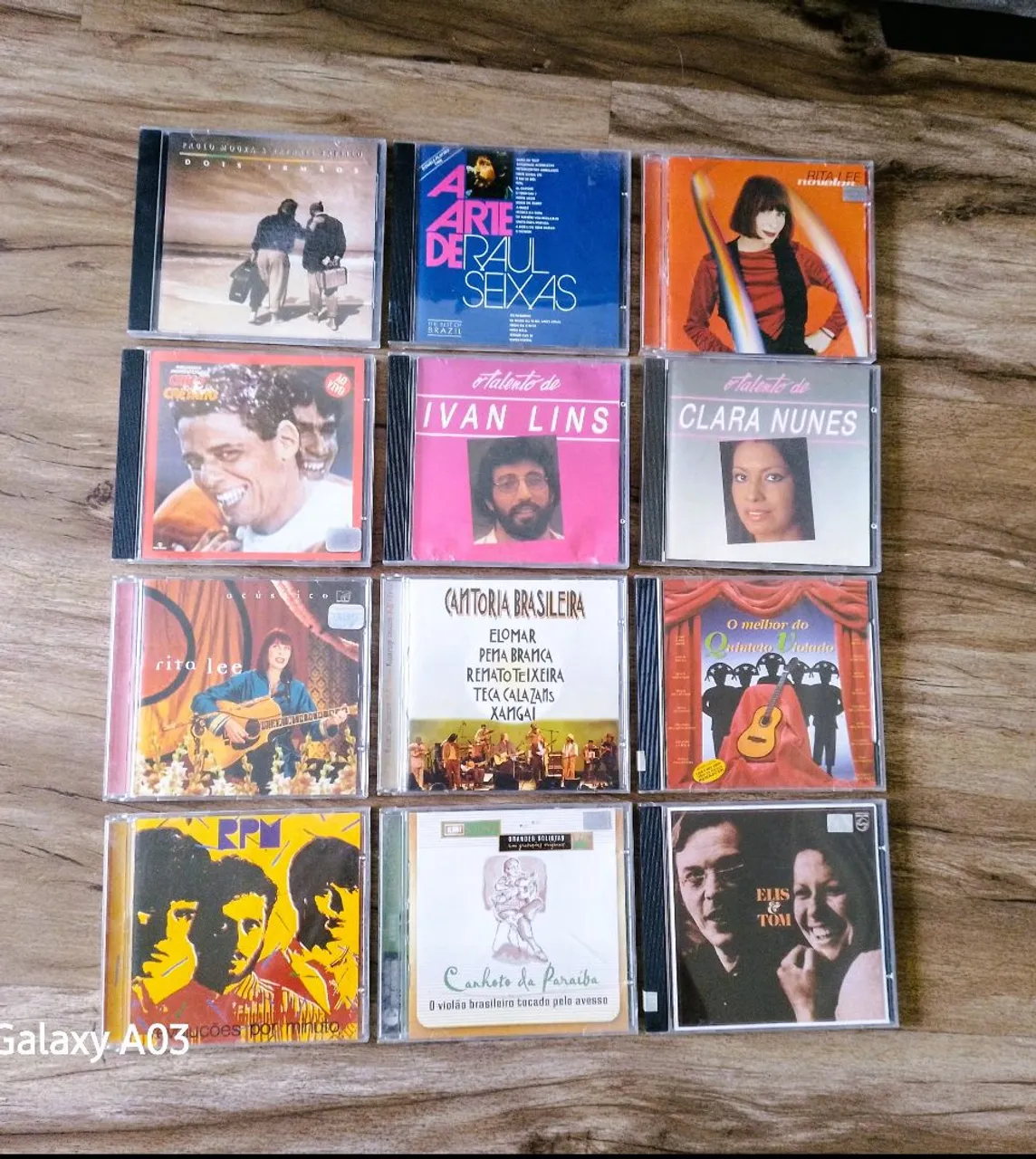 Lote de 12 CDs Musicais - Diversos Artistas