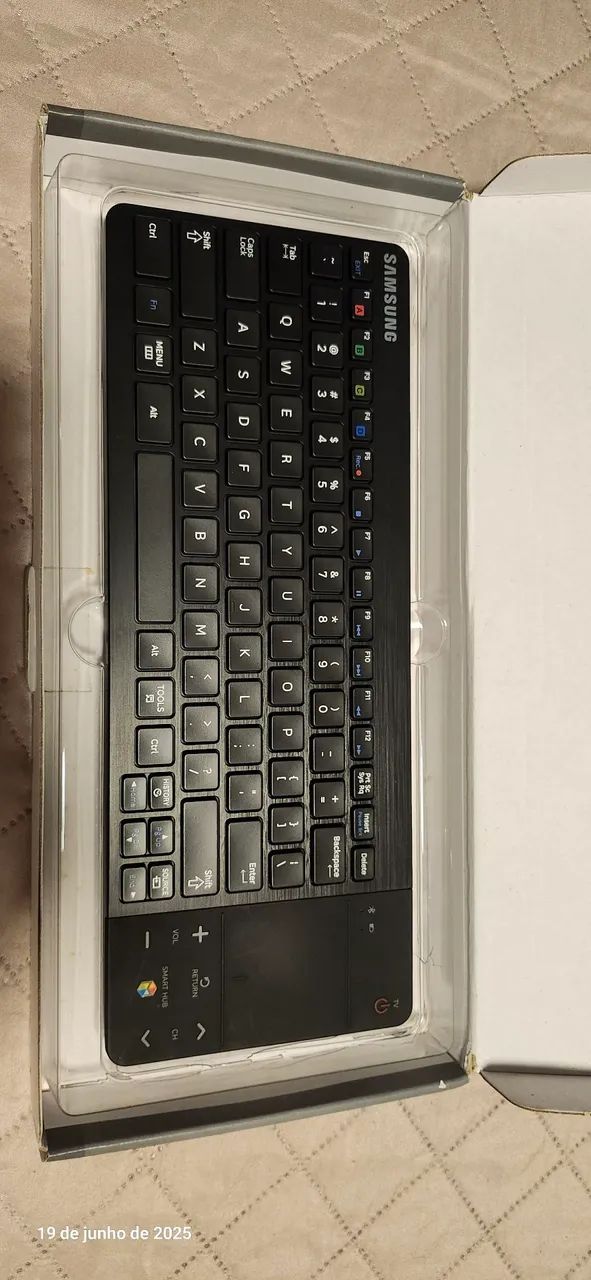 Teclado Smart Wireless Samsung para Smart TV - Foto 3