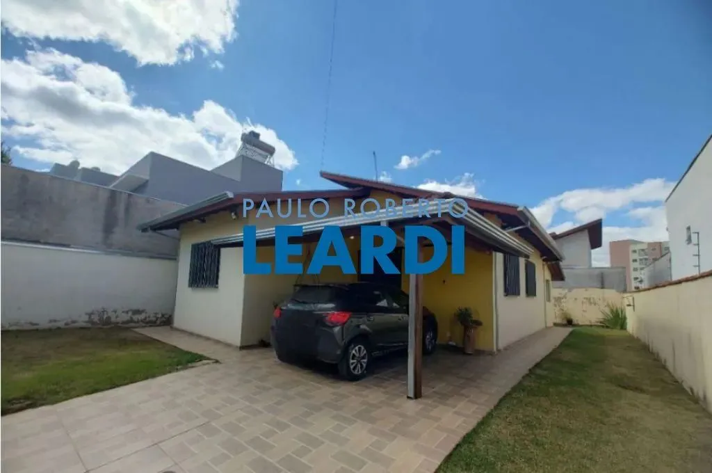 CASA TÉRREA - JARDIM DOS MANACÁS - MG
