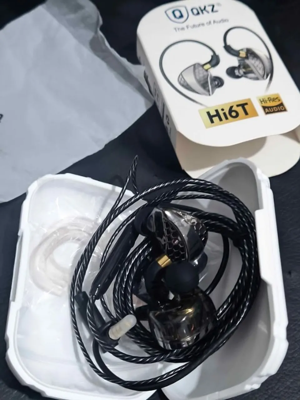 Fone QKZ-Hi6T Novo! Original! Ideal para retorno!