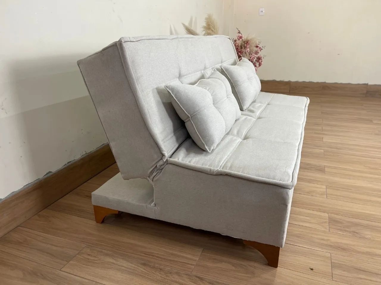 Sofá Cama Compacto e Confortável 1,86m !! L88m - Foto 2