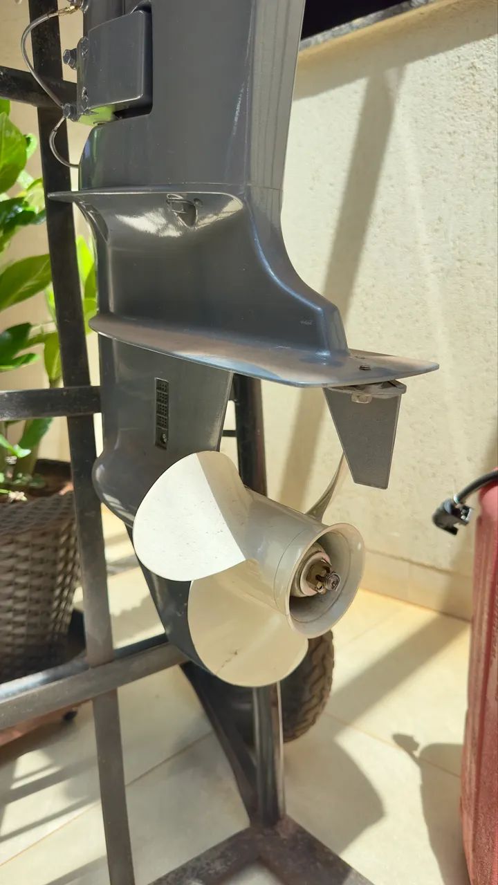 Motor de Popa Yamaha 15 HP - Ano 2016 - Foto 5