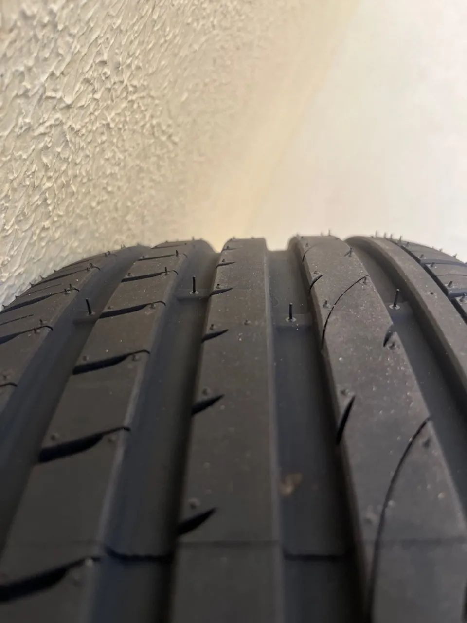 Jogo de Rodas e pneu  215/40r18 - Foto 5