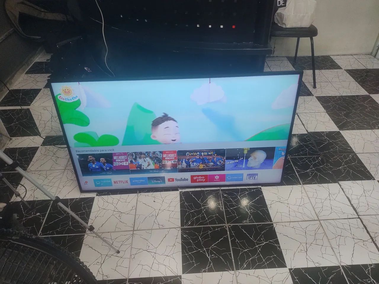 Vendo Smartv Samsung 50 polegadas top de linha em estado de nova R$ 1650,00 - Foto 6