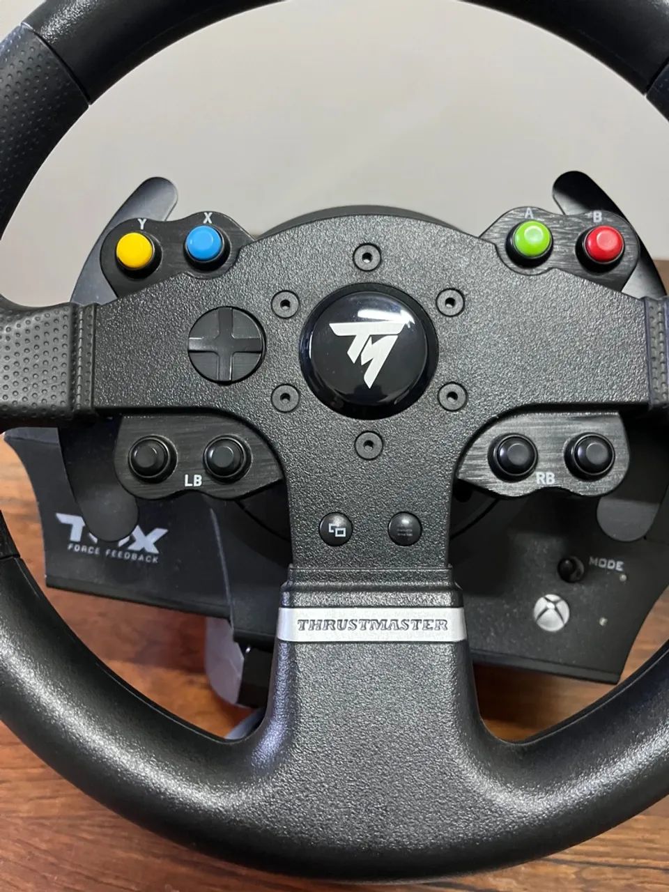 Volante Thrustmaster TMX