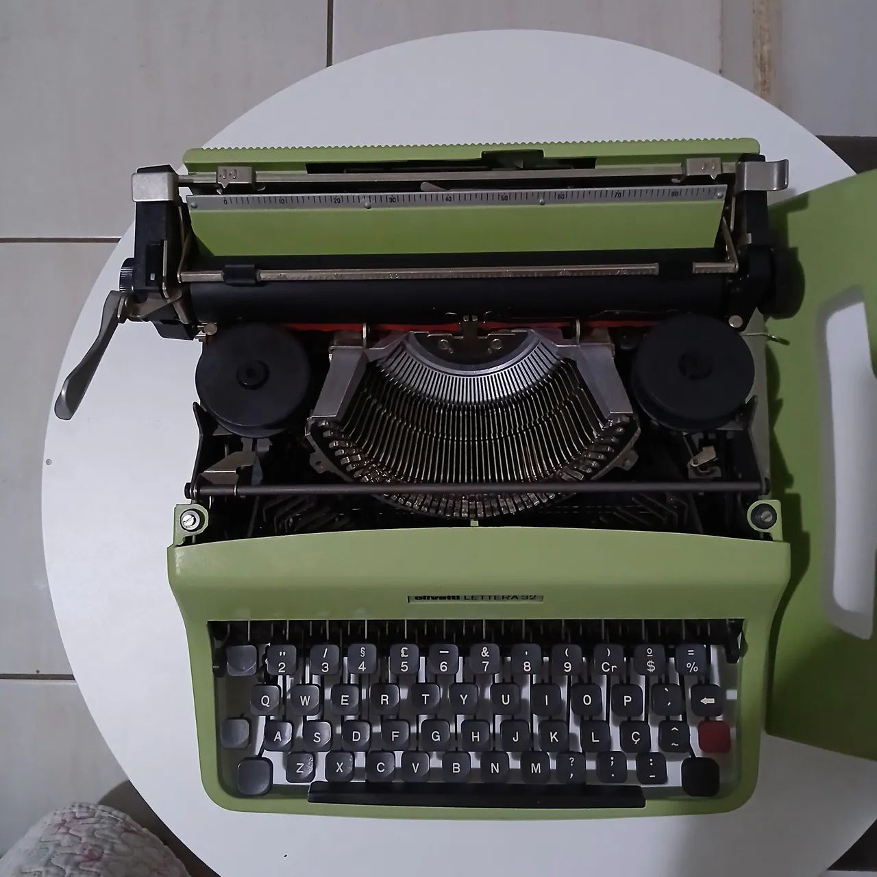 Máquina de escrever Olivetti Lettera 32 - Foto 5