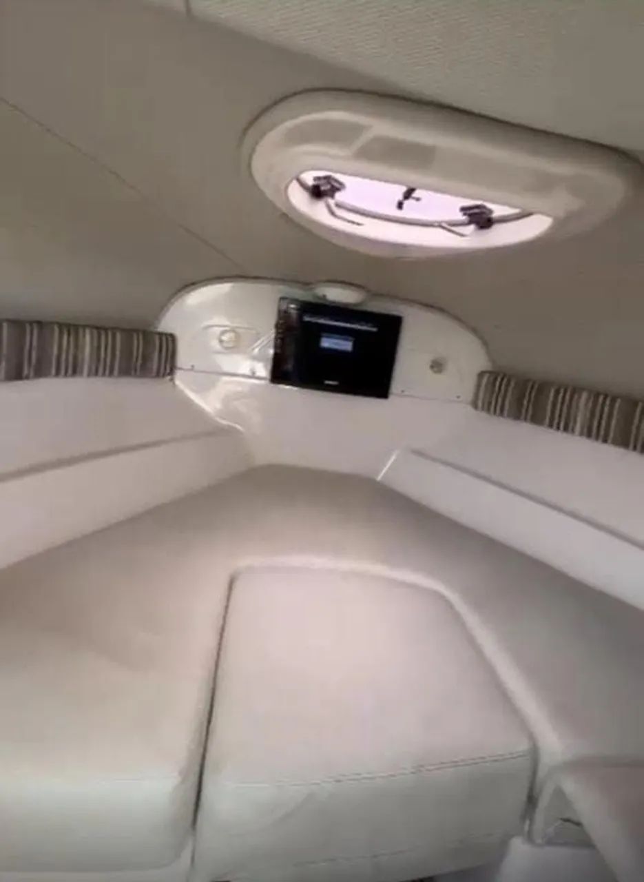 Lancha focker 21.5 pés motor 200 super nova  - Foto 5